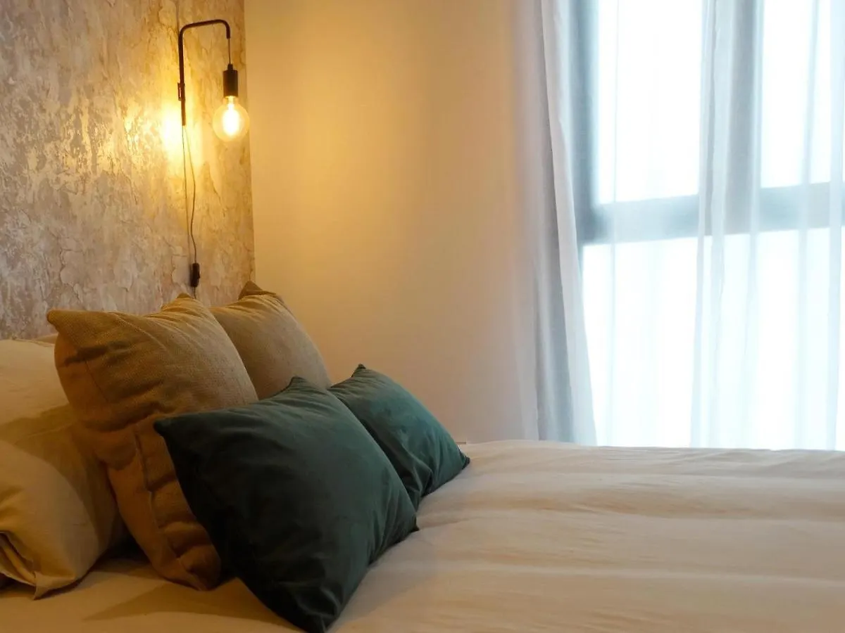 Apartamento Ry Aparcamiento Incluido Junto A Catedral Ideal Parejas Sevilha