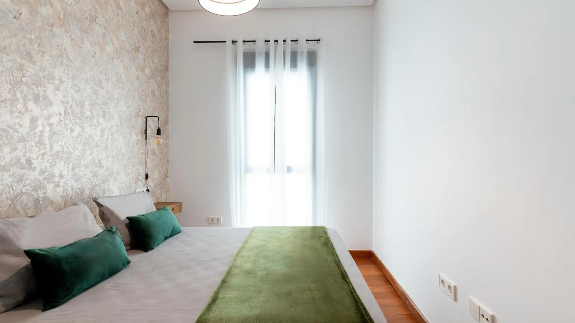 Ry Aparcamiento Incluido Junto A Catedral Ideal Parejas Sevilha