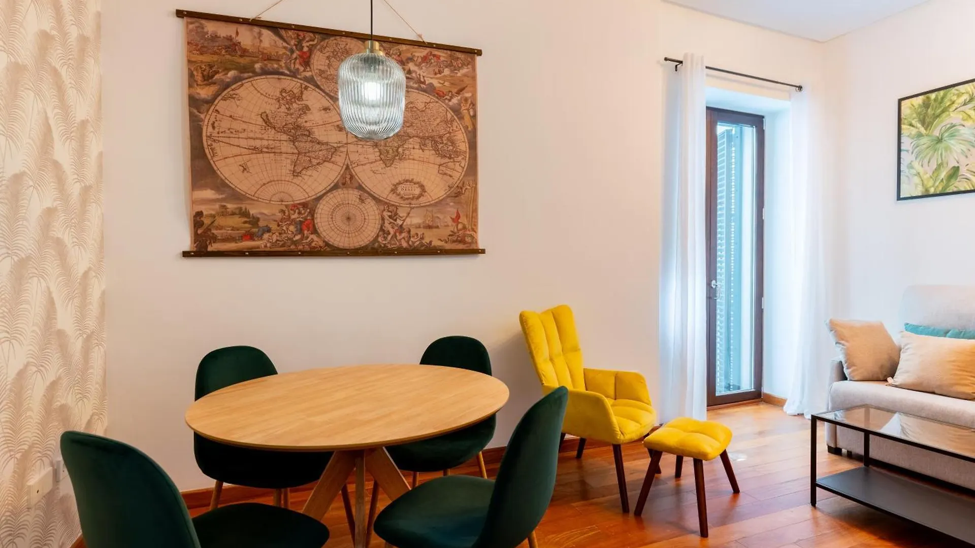 Ry Aparcamiento Incluido Junto A Catedral Ideal Parejas Sevilha