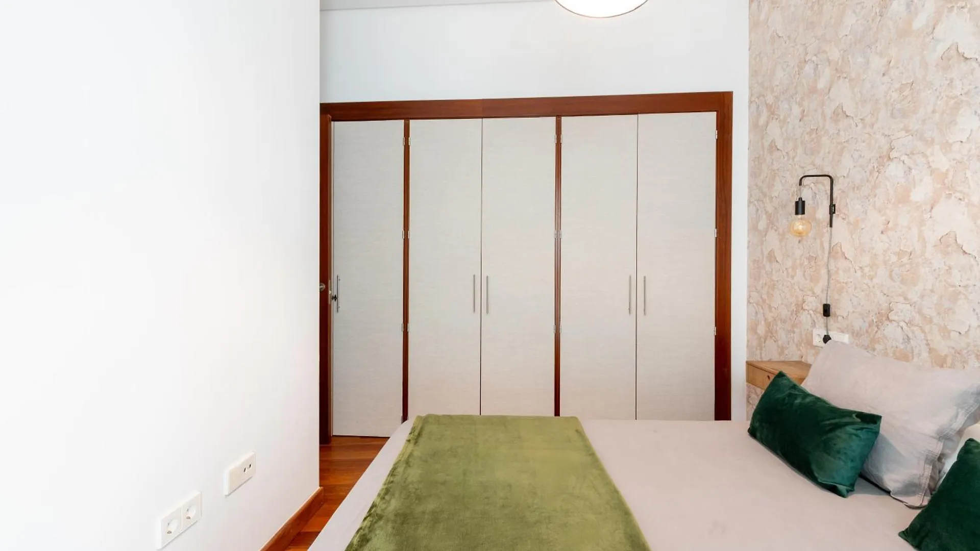 Ry Aparcamiento Incluido Junto A Catedral Ideal Parejas Sevilha